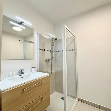 Nid Douillet Rénové Et Tramway à 1 Min Appartement